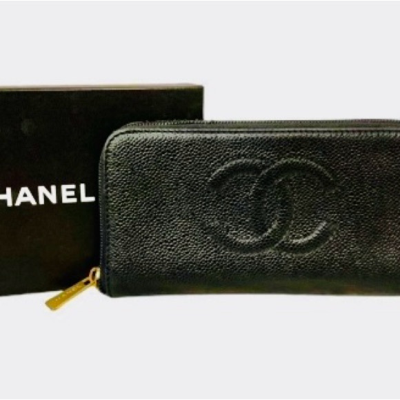 Chanel Caviar Leather Zippy Wallet
CC Tag Code:  7370108. SOLD - Picture 8 of 8
